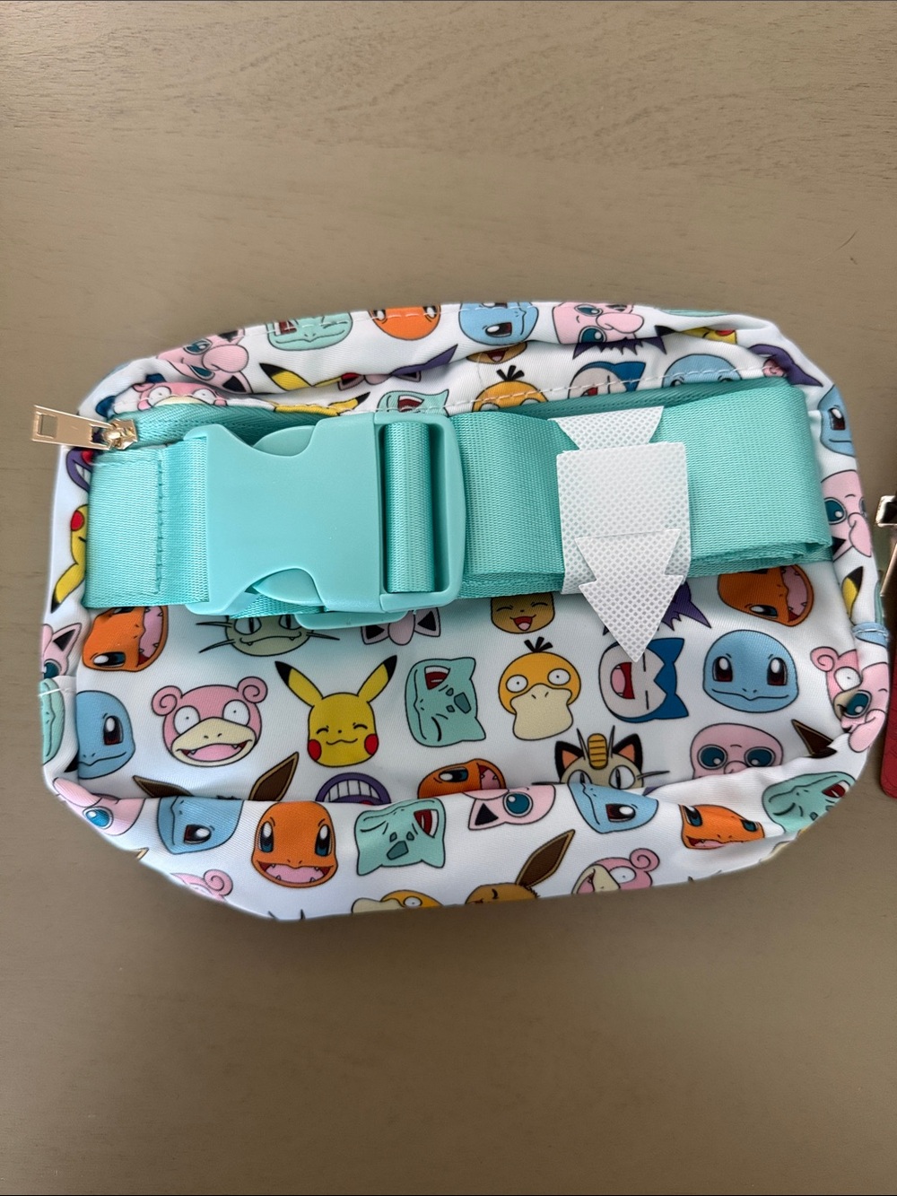 Pokémon Fossil Exhibit Exclusive Fanny Pack - Picture 2 of 3
